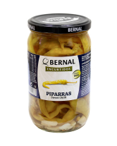 Перець чилі солодкий маринований Bernal Encurtidos Piparras Sweet Chilli, 685 г (8428391300868) - фото